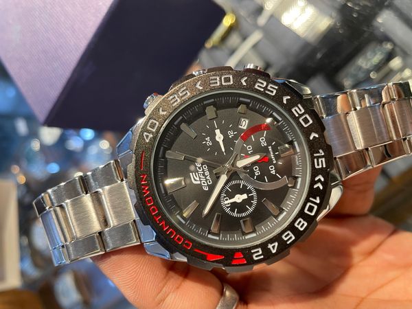 EDIFICE 566DB BLACK DIAL RED DIGIT AA