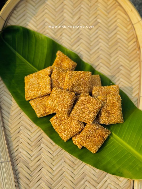 কুষ্টিয়া স্পেশাল তিলের কটকটি (২৫০ গ্রাম)