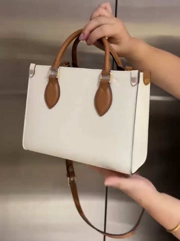 Genuine Leather Fashion Designer Luxury Clutch Ladies Tote Handbags  真皮时尚设计师奢华手拿包女士手提包