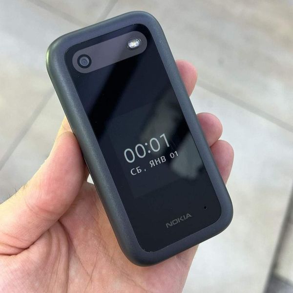 Nokia 2660 Flip Vietnam