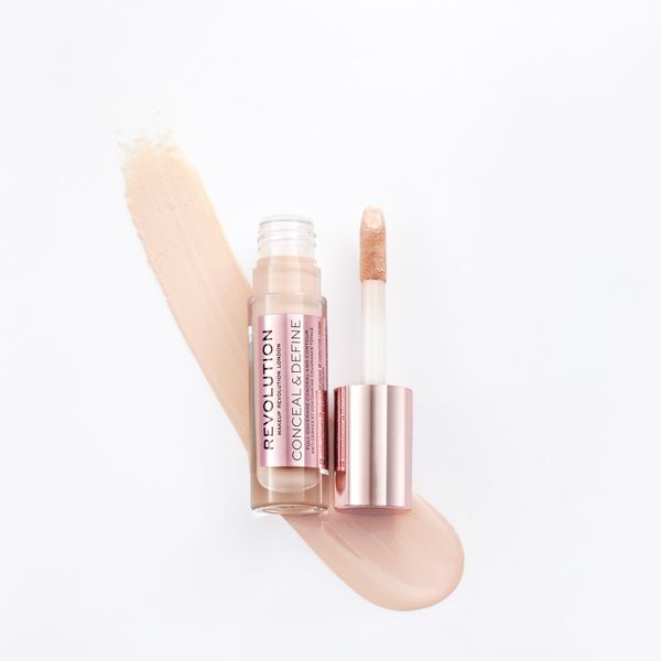 Revolution Conceal & Define 16H Full Coverage Concealer C3 - Image 4