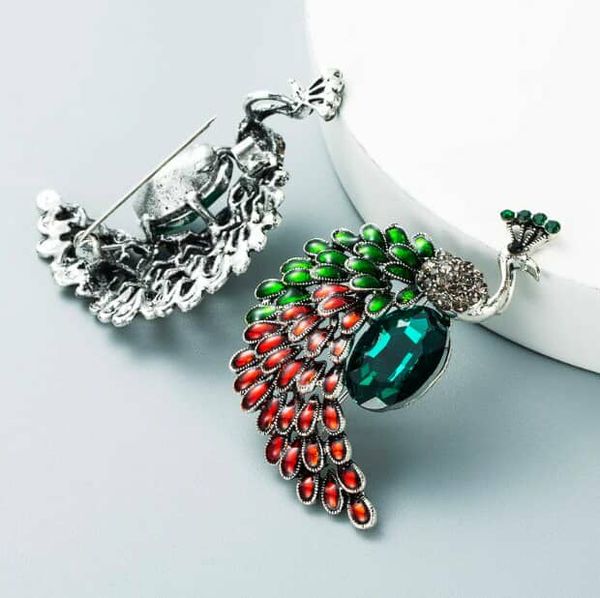 Elegant Birds Brooch Collections