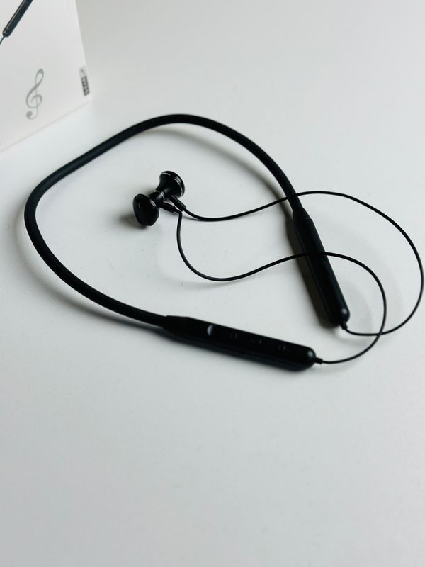 GearUP G9 Neckband Magnetic Metal Earphone With Good Quality Microphone