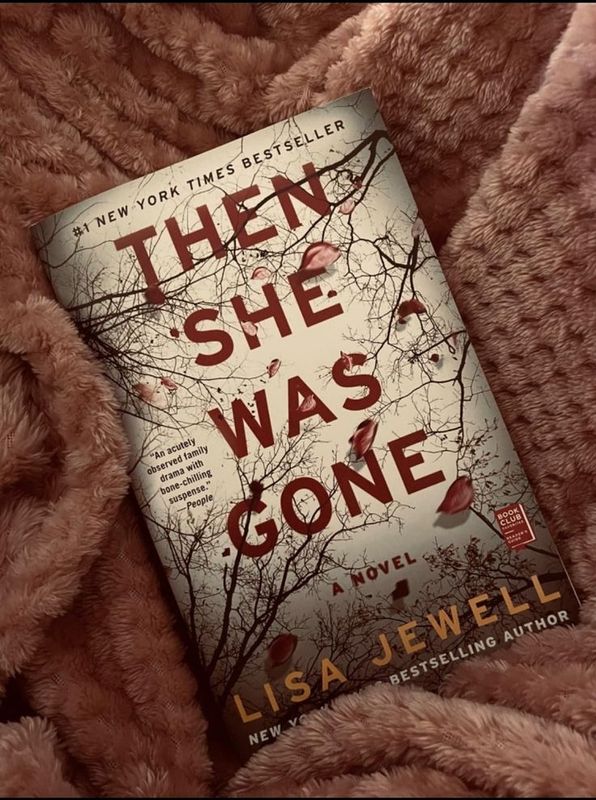 Then She Was Gone: A Novel Book by Lisa Jewell