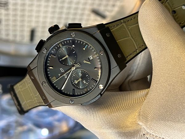 Hublot Gray Belt Full Black Dial AA