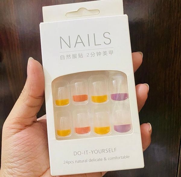 24 pcs fake nail set.