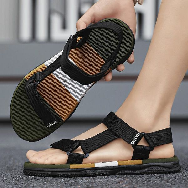 China Triangle Belts Slipper