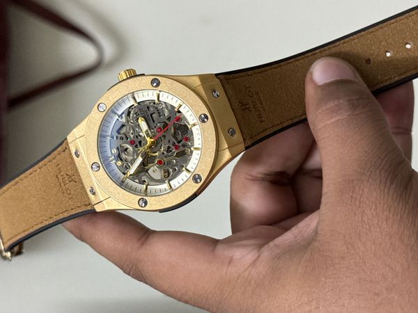 HUBLOT AUTO MUSTARD BELT GOLD CASE