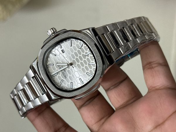 PATEK NAUTILUS HONEYCOM WHITE DIAL SWEEP