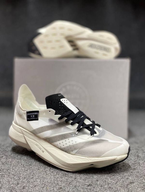 ๐๐๐ข๐๐๐ฌ ๐๐๐ข๐ณ๐๐ซ๐จ ๐๐๐ข๐จ๐ฌ 3 pro White