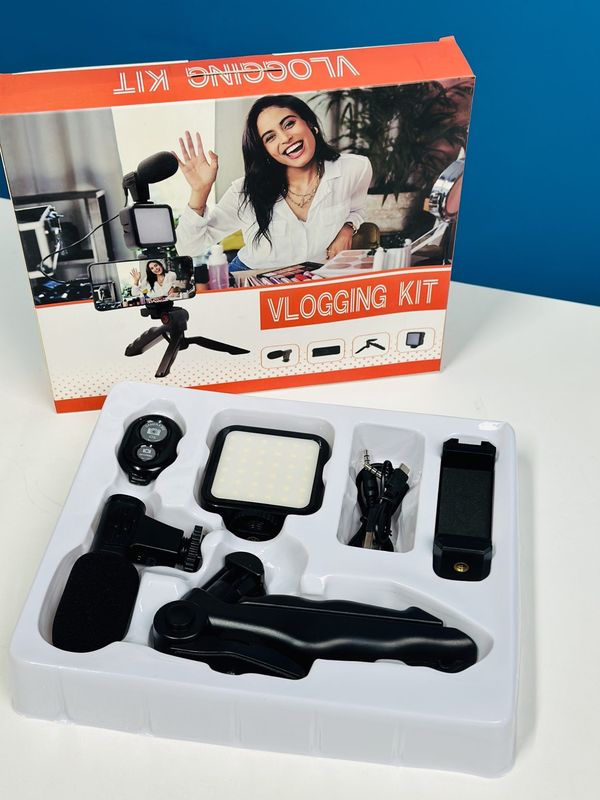 GearUP Vlogging Combo Kit