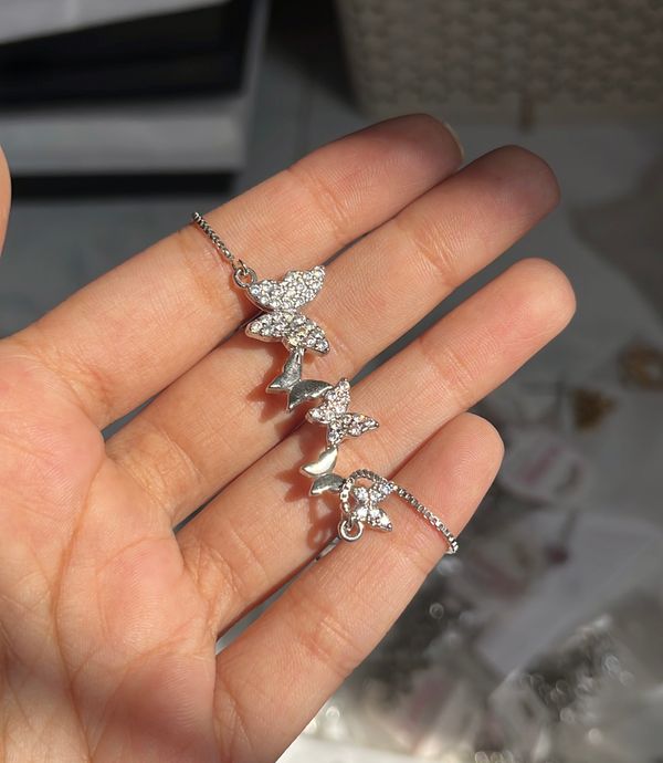 Butterfly adjustable bracelet