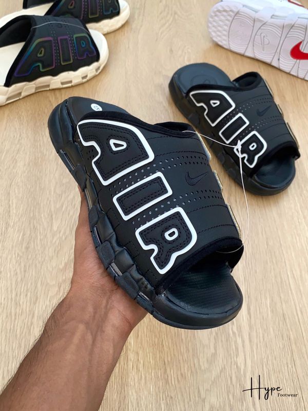 Nike Air More Uptempo in Black