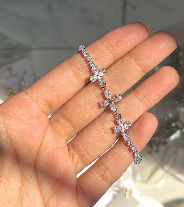 Zircon adjustable bracelet