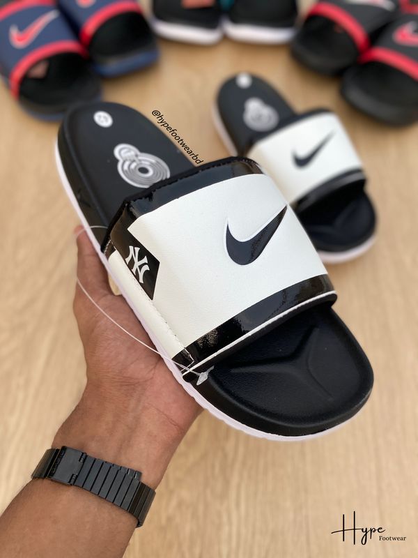 Nike Offcourt New York Yankees (White)