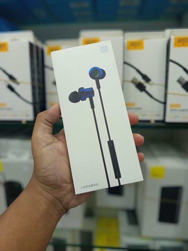 Mi Dual Driver Earphone.