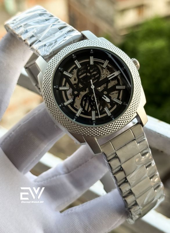 FOSSIL AUTOMATIC BLACK DIAL SILVER BODY