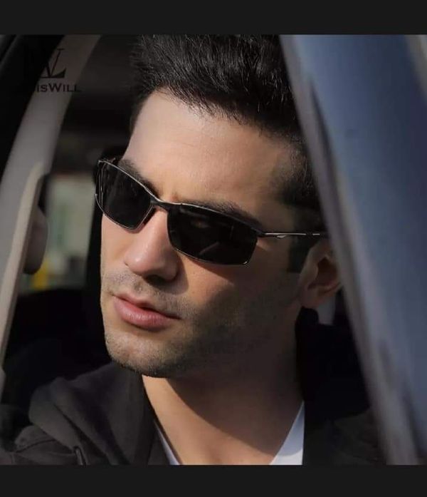 ๐ฐ๐๐จ๐ป๐ถ๐๐ฒ๐
๐ฃ๐ผ๐น๐ฎ๐ฟ๐ถ๐๐ฒ๐ฑ ๐๐ฎ๐๐ต๐ถ๐ผ๐ป ๐ฆ๐๐ป๐ด๐น๐ฎ๐๐ - Image 9