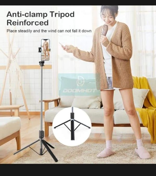 DoomHot BT11 1.7M Tripod Wireless Bluetooth Selfie Stick - Image 6