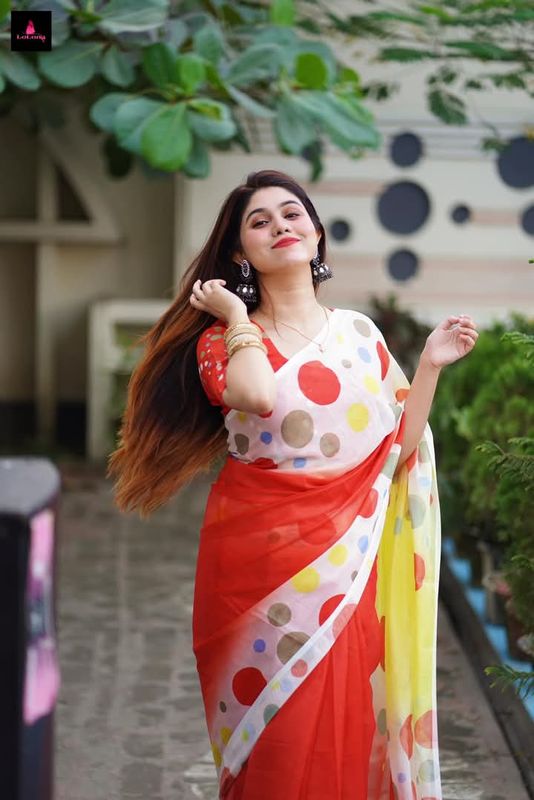 চান্দেরি সিল্ক শাড়িআলাদা ব্লাউজ পিস সহ