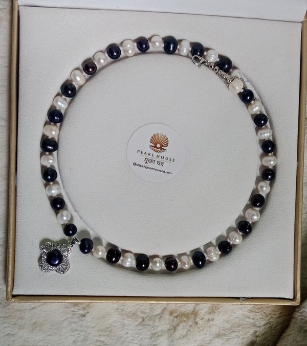 Exclusive Pearl Necklace