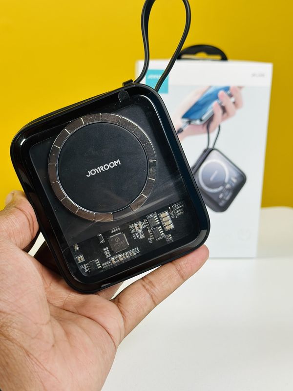 Joyroom JR-L006 IcySeries 22.5W, 10000mAh Magnetic Wireless Power Bank (Type-C) - Image 4