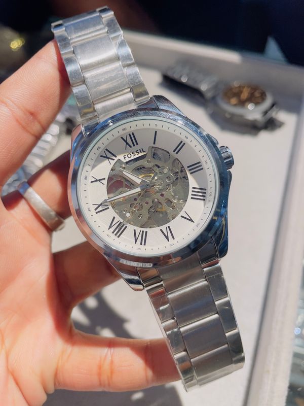 fossil auto silver chain white dial aa