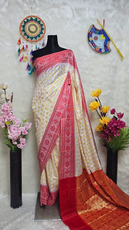 প্রিমিয়াম হাল্ফ সিল্ক শাড়ি