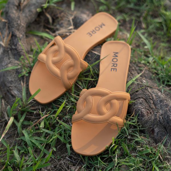 Gela Camel