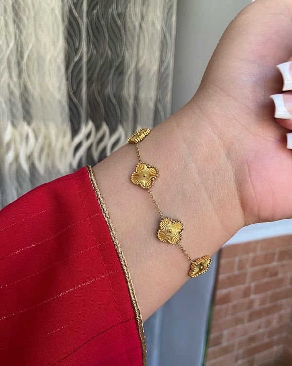 Clover bracelet golden