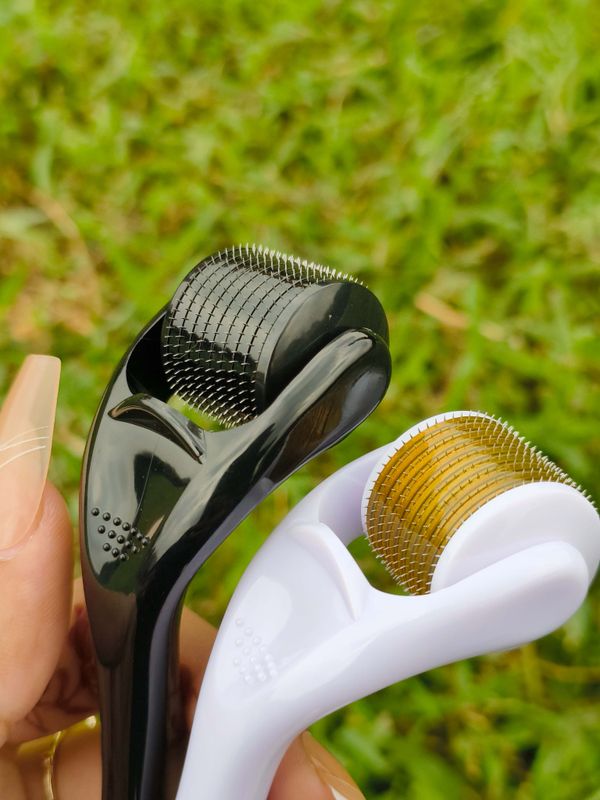 DermaGlow™ 0.5mm Microneedle Roller – Face & Hair