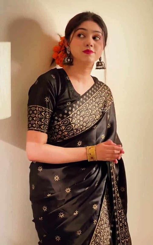 প্রিমিয়াম জাপানি সিল্ক শাড়ী