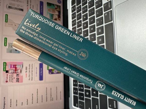 B.G Kajol - TURQUOISE GREEN