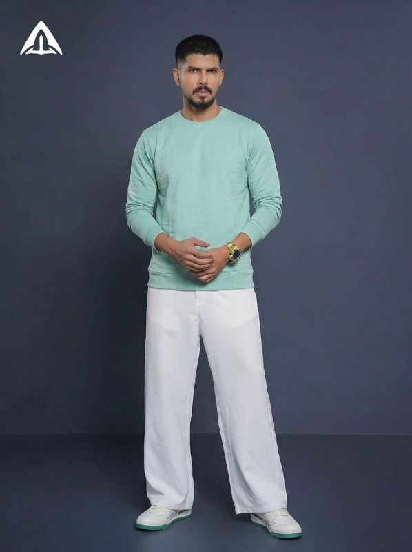 ACENTRIC'S Round-Neck Pullover Sweatshirt - Image 1