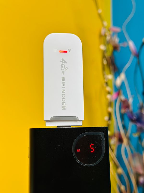 4G LTE WiFi Modem- Support All Bangladesh SIM Cards- White Color