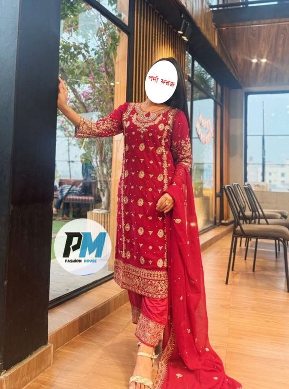 পাকিস্তানি এ্যাসপায়ার থ্রিপিস
