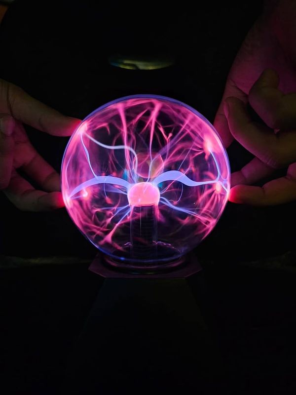 Globe Shape Magic Plasma Ball Light-5 Inch .