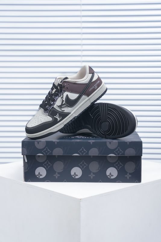 Louis Vuitton x Nike SB Dunk Low (1:1)