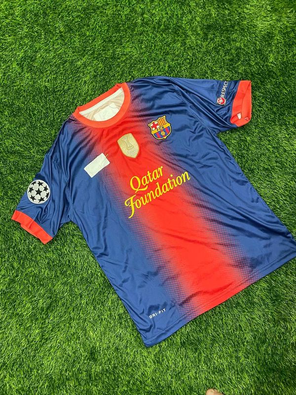 Barcelona 12/13 Home Kit