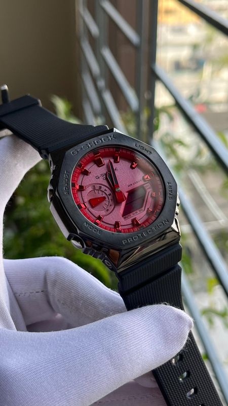 GM 2100 RED DIAL BLACK BELT (AAA)