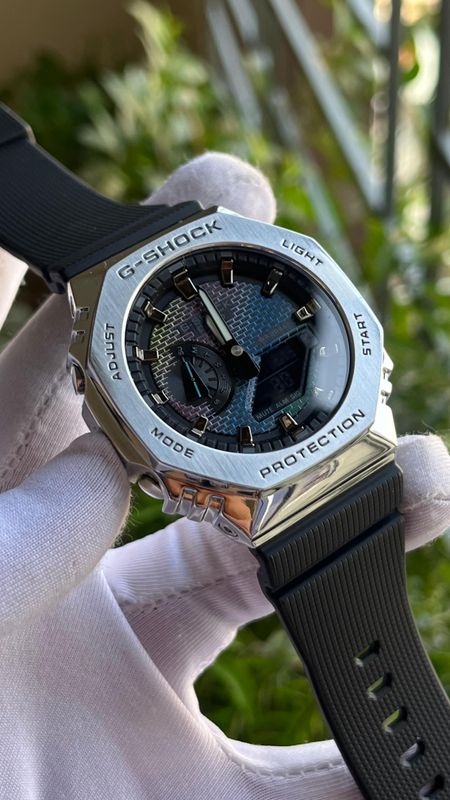 GM2100 BRICK DIAL SILVER BLACK (AAA)