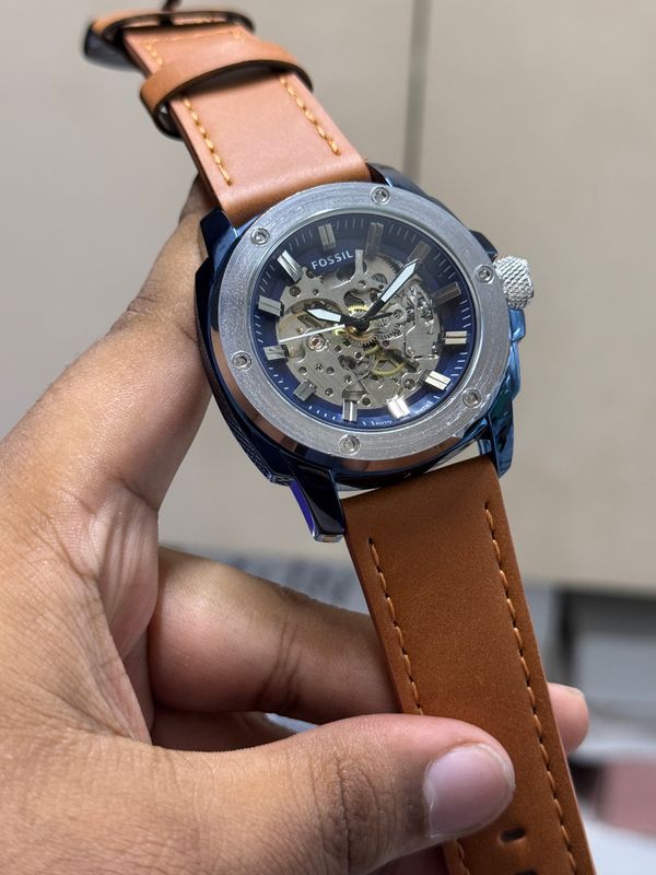 FOSSIL AUTO MUSTARD BELT BLUE DIAL