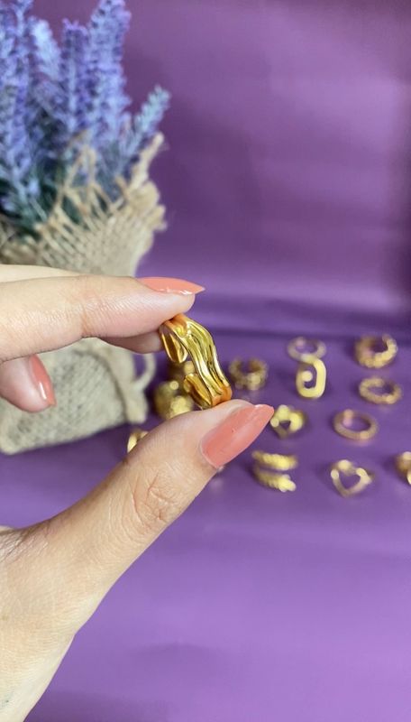 Wavy Ring