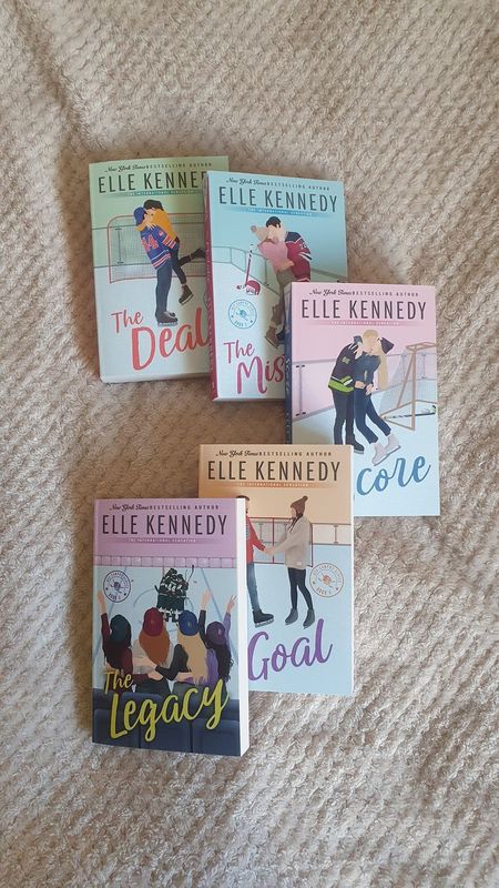 Off-Campus Series (5 Books) by Elle Kennedy