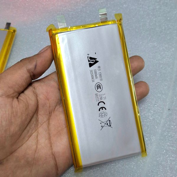 3.7V 10000 mAh New Lithium polymer battery