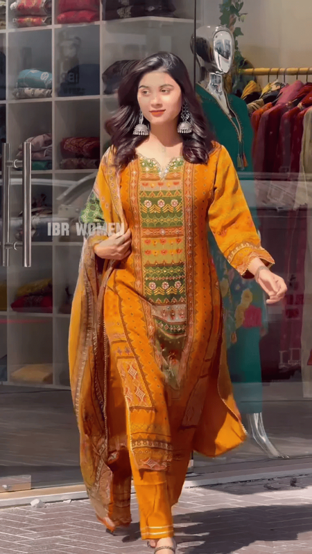 ওয়েটলেস জর্জেট সালোয়ার কামিজ সেট – ট্রেন্ডি, আরামদায়ক ও স্টাইলিশ ডিজাইন