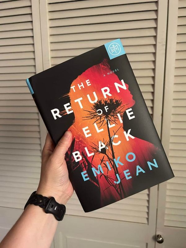 The Return of Ellie Black: A Novel Book by Emiko Jean