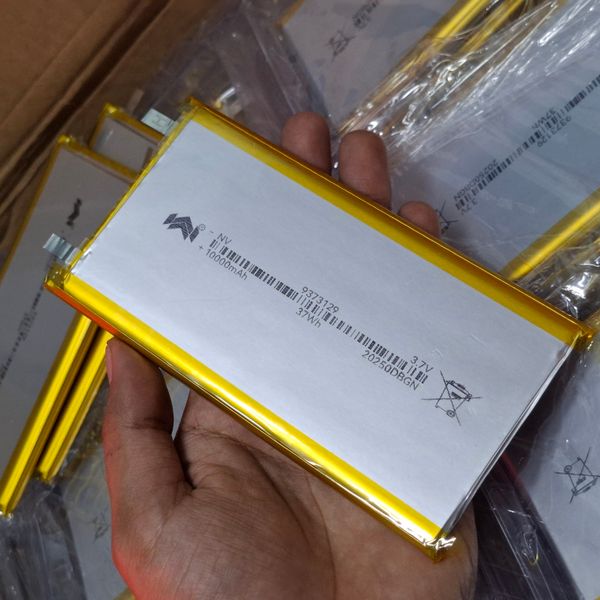 3.7V 10000 mAh New Lithium Polymer Battery