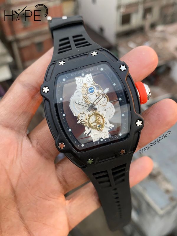 RM black (orange crown)