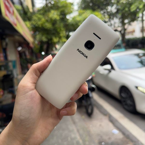 Nokia 8210 4G Vietnam